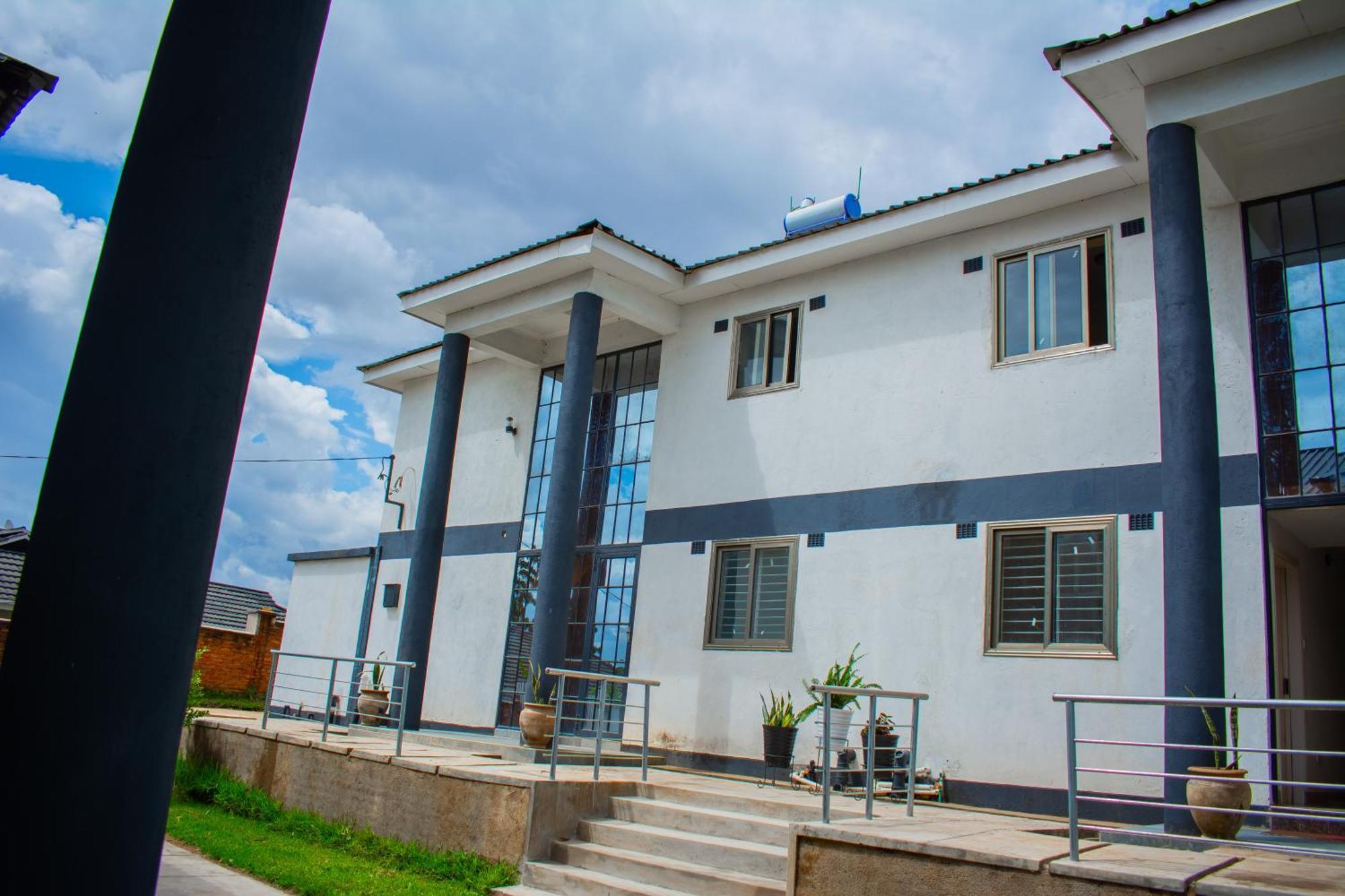 Divine Heights Bed And Breakfast Lilongwe Area 43 מראה חיצוני תמונה